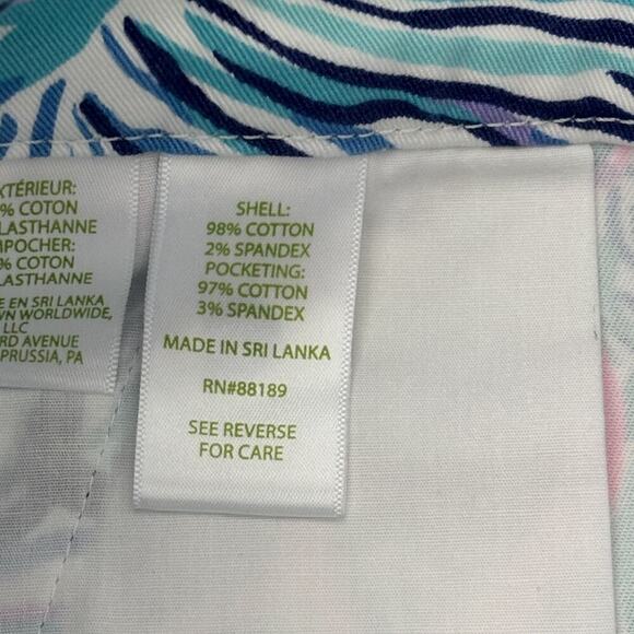 Lilly Pulitzer Callahan Stretch Short Bermuda Blue Fishful Thinking Print Size 2 - Picture 6 of 8